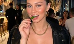 Проститутка Аня  Тел. 8 950 891-82-03